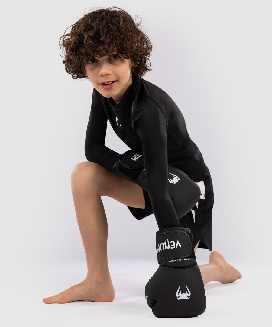 venum light kids fight shorts - black