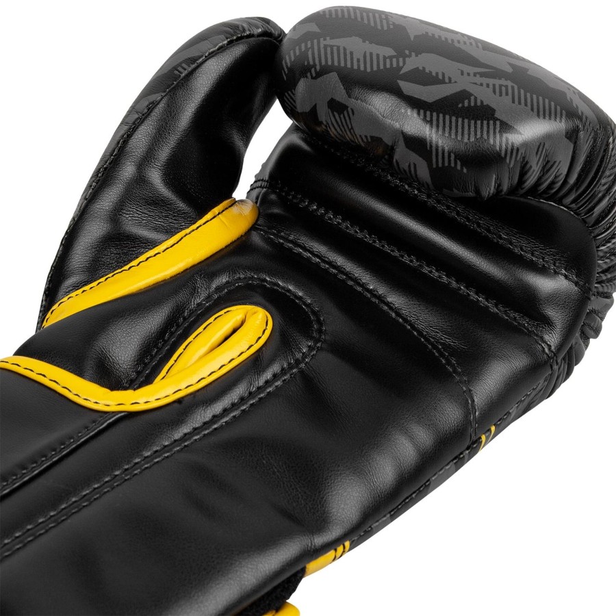 venum okinawa 2.0 kids boxing gloves - blackyellow