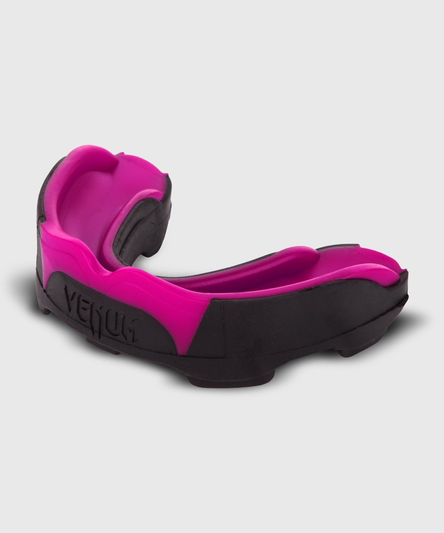 venum predator mouthguard - blackpink