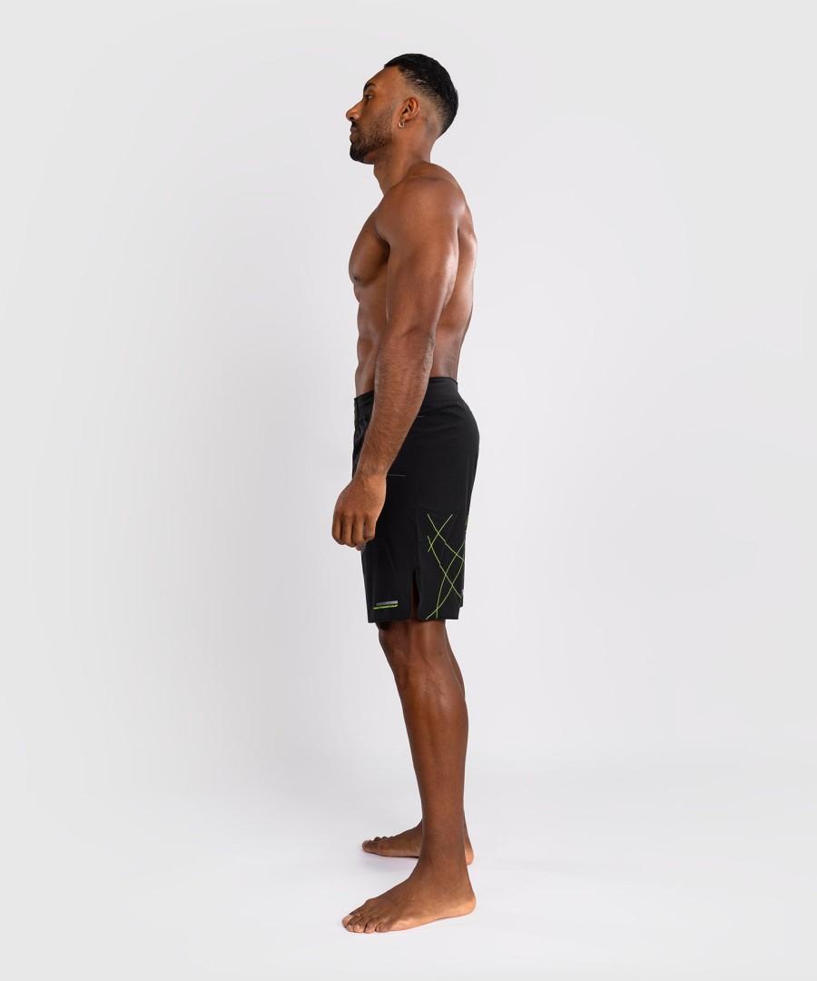 venum training camp 4.0 fight short - blackneon green