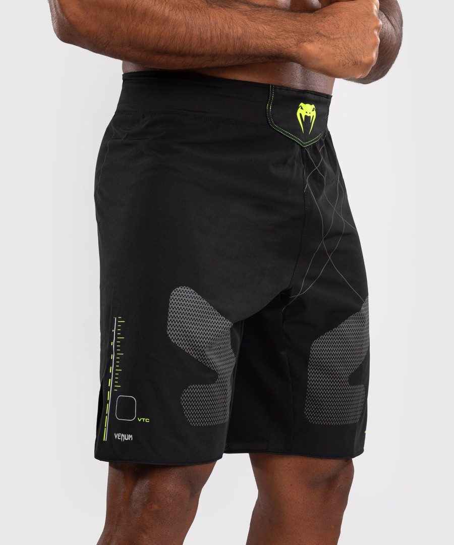 venum training camp 4.0 fight short - blackneon green
