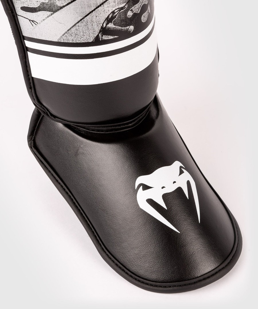 venum ykz21 shin guards - for kids - blackwhite