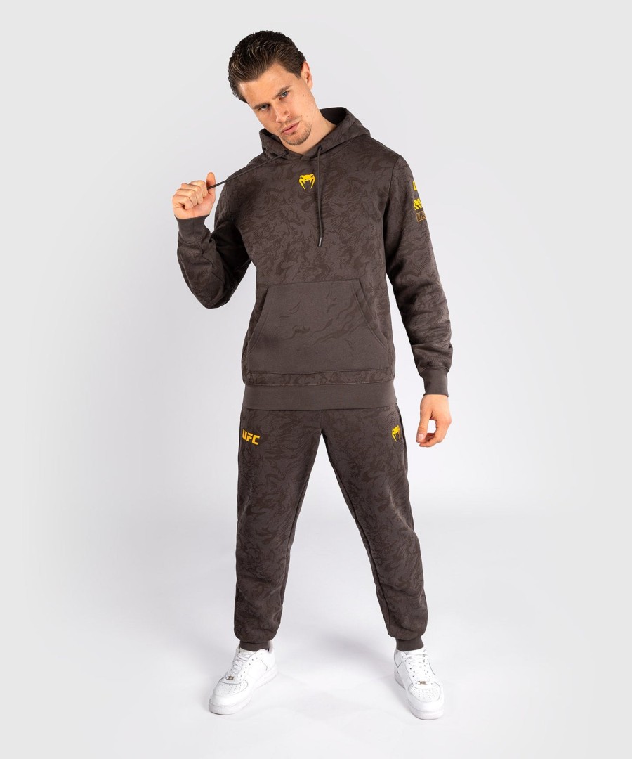 ufc fusion by venum fight week men pullover hoodie - earthen brown