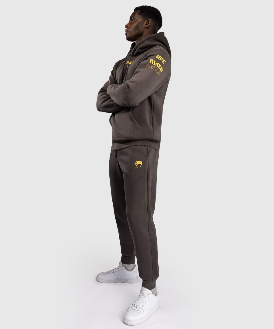 ufc fusion by venum fight week men pullover hoodie - solid earthen brown