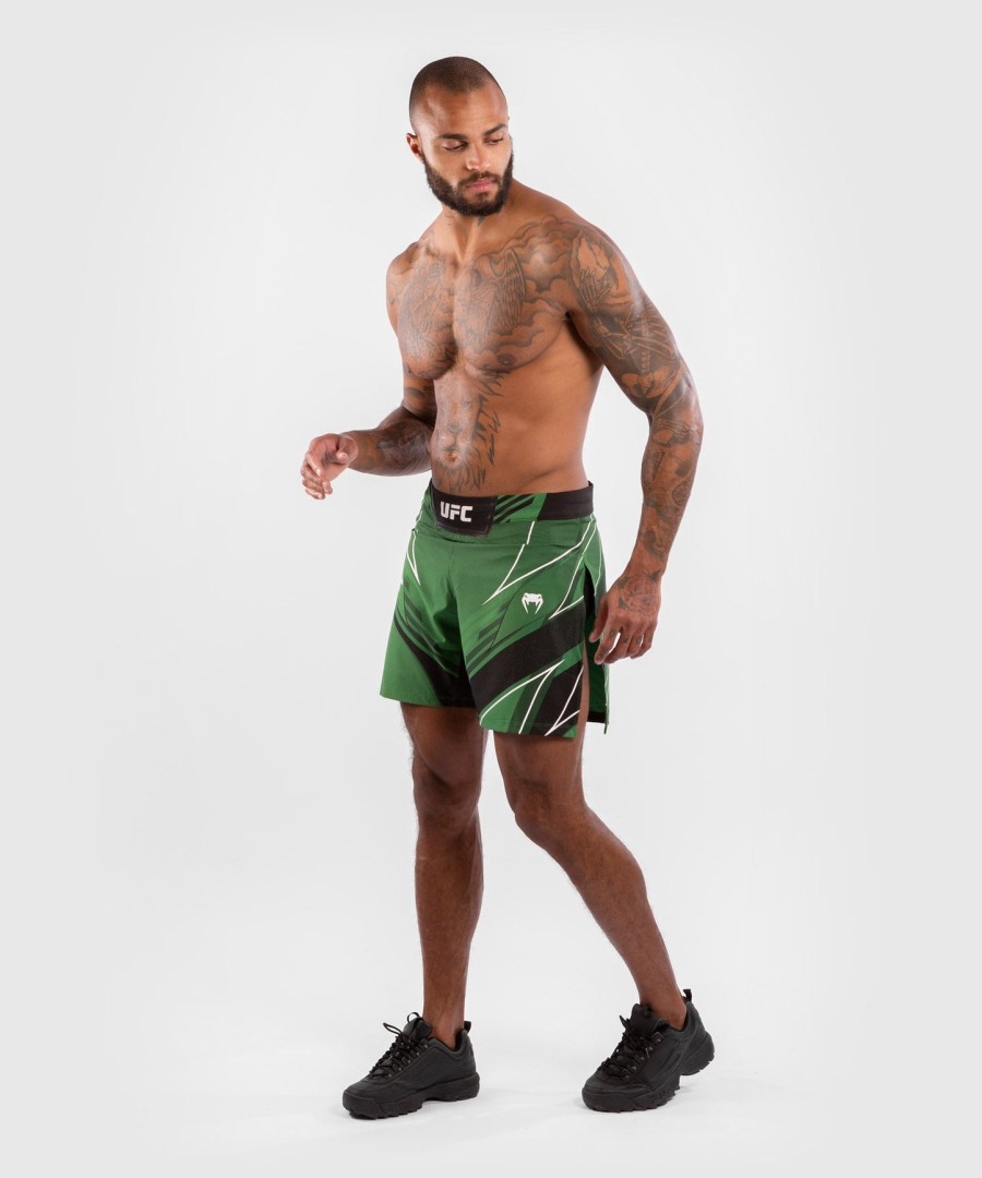 ufc venum authentic fight night men gladiator shorts - green